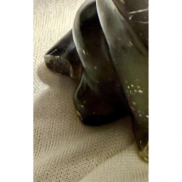 Vintage Hand Carved Soapstone Bear Seal Figurine Seated Intuit Stone Sculpture - Picture 4 of 11